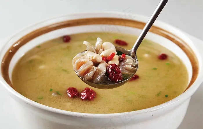 鸡腰炖牛鞭图片