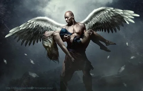 带翅膀的男人图片
