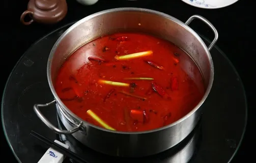 麻辣锅底图片 麻辣锅底图片