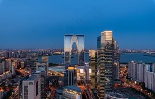 苏州园区东方之门建筑群图片