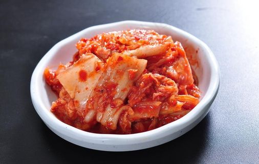 美味小菜 辣白菜 拌腐竹图片