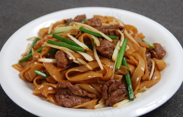 干炒牛河粉图片