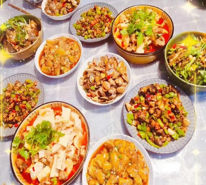 团年饭图片