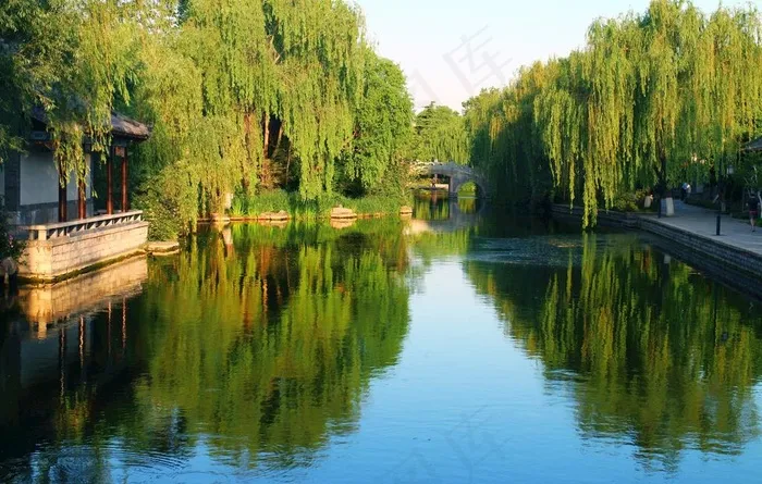 倒影图片
