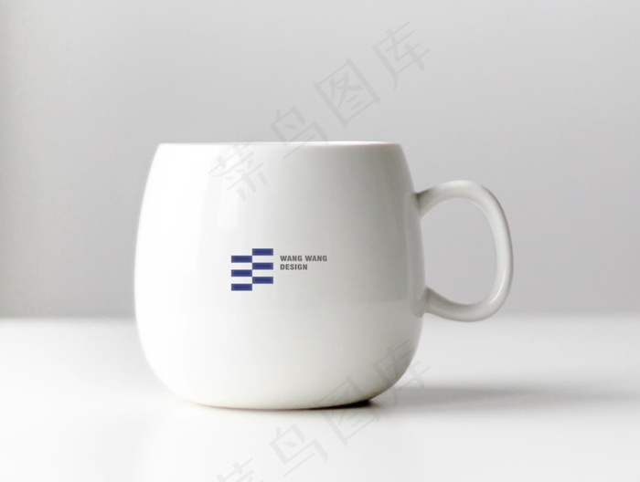水杯样机图片(9300X7309(DPI:300))psd模版下载