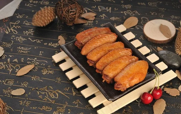熟食 鸡翅中图片
