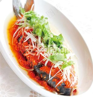 剁椒蒸鲈鱼图片