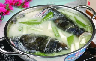 鱼头火锅图片