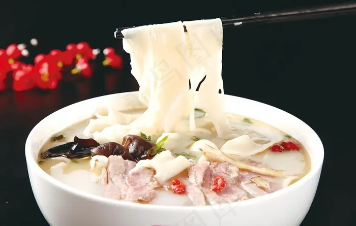 羊肉滋补烩面图片