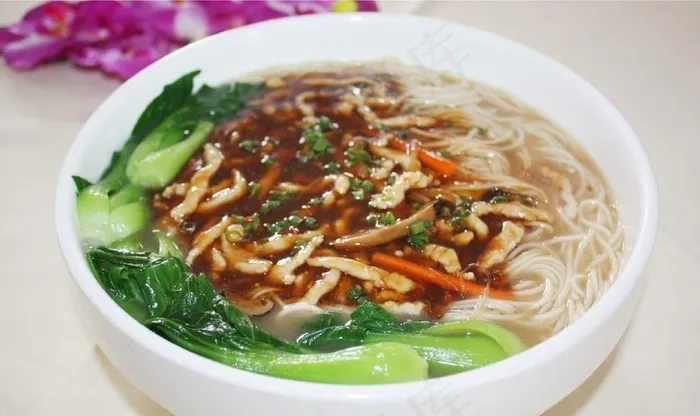 青菜肉丝面图片
