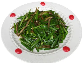 韭菜炒鱼干图片