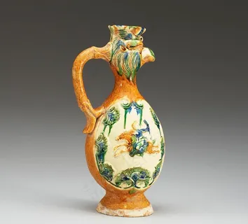 唐三彩瓷瓶图片