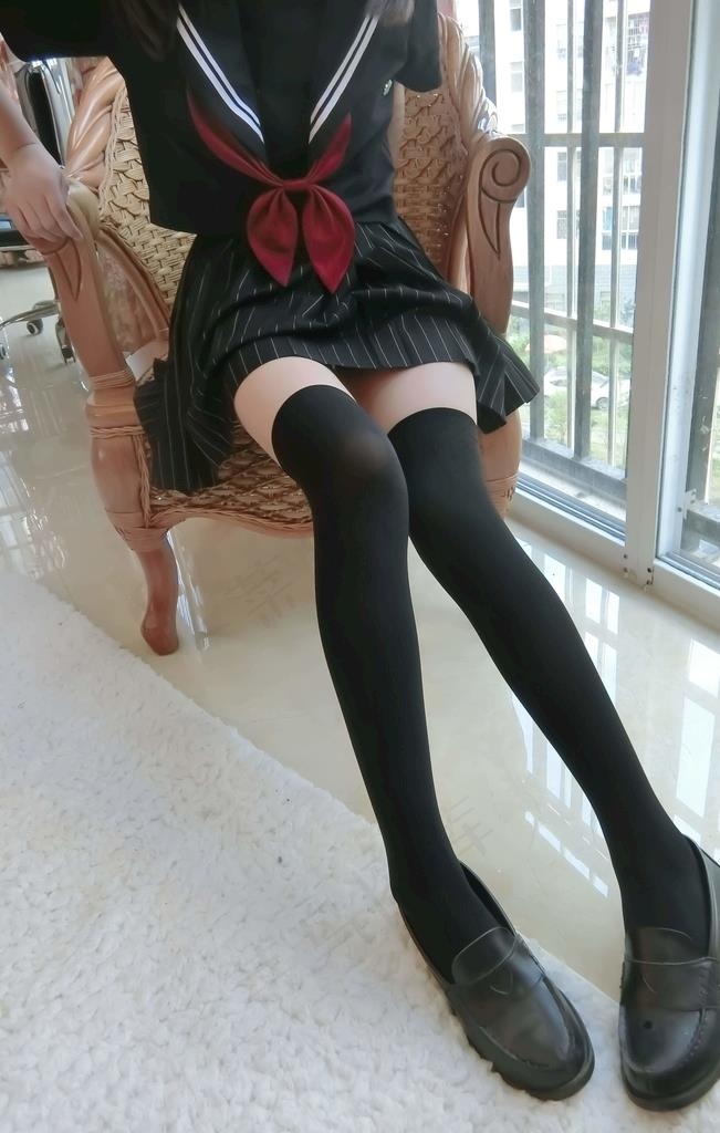 水手服制服美女图片