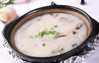 皮蛋瘦肉粥图片