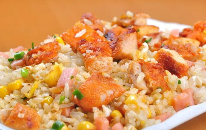 鸡排炒饭图片