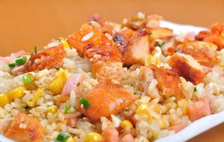 鸡排炒饭图片