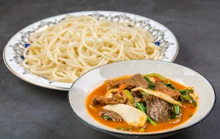 蘑菇肉拌面图片