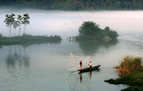 一叶江舟图片