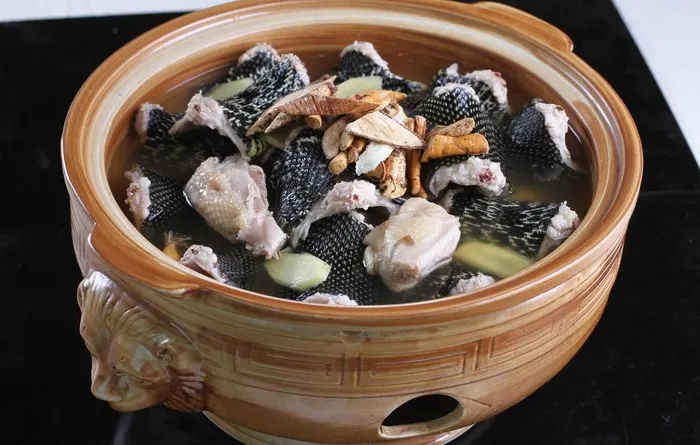 鸡煲蛇图片