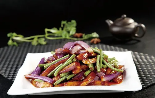 长豆角烧茄子图片 长豆角烧茄子图片