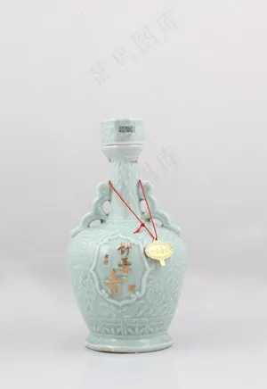 瓷瓶竹叶青图片