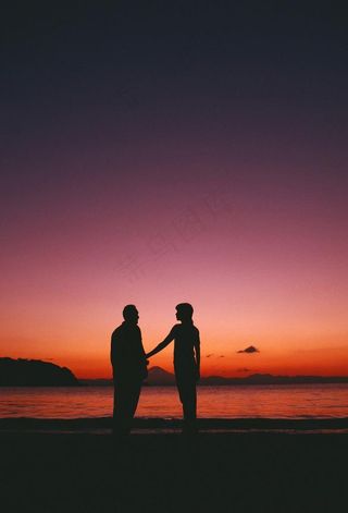 人物剪影轮廓摄影图片