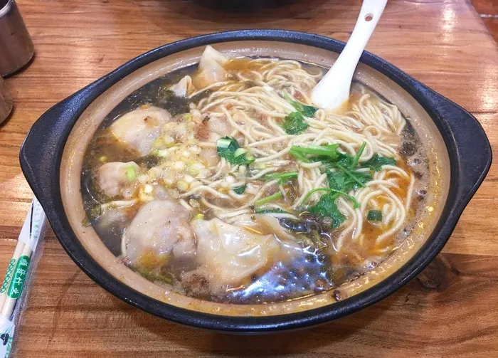 馄饨面图片