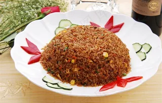 酱油炒饭图片