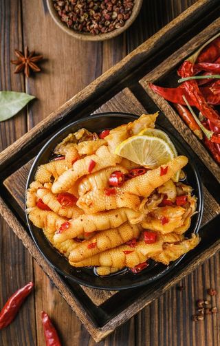 酸辣无骨凤爪图片