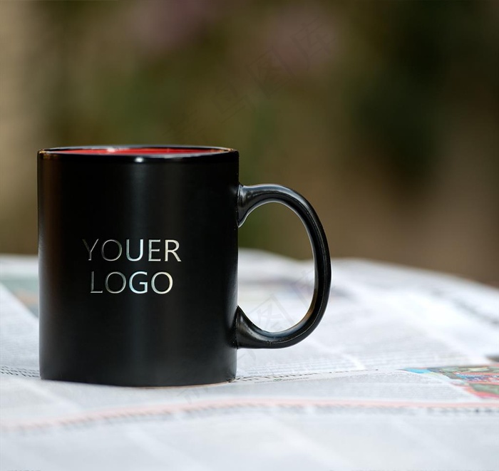 大气咖啡杯茶杯水杯样机PSD图片