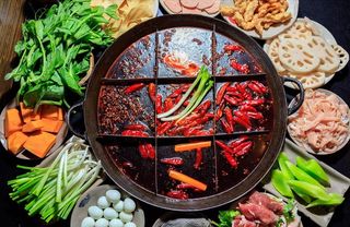 重庆九宫格火锅图片