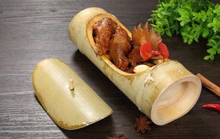 中式菜品竹筒鸡扣白底图片