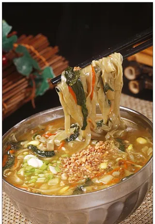 芝麻叶杂面条图片