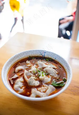 馄饨抄手红油抄手图片