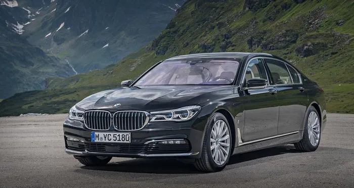 宝马740le图片