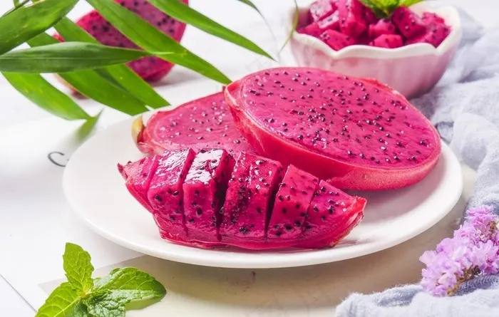 红心火龙果图片