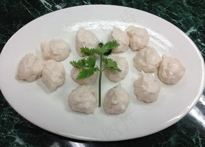 脆肉鲩鱼丸图片