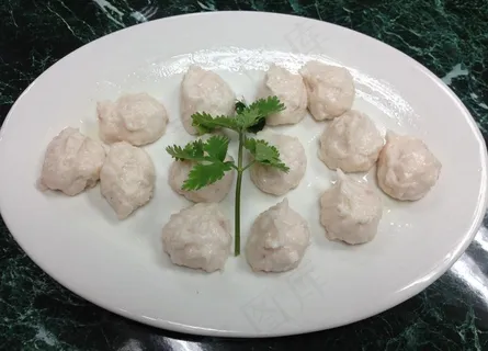 脆肉鲩鱼丸图片 脆肉鲩鱼丸图片
