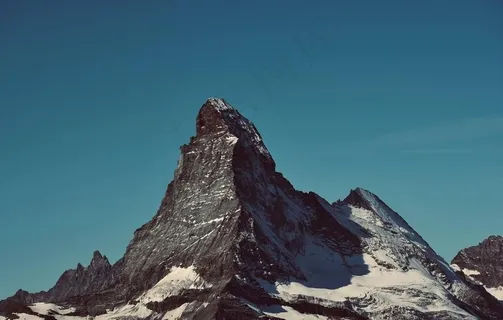 山峰图片 山峰图片