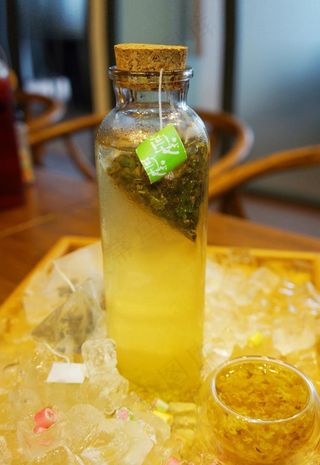 桂花乌龙茶图片