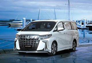 丰田埃尔法图片