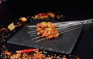 烤羊肉小串图片