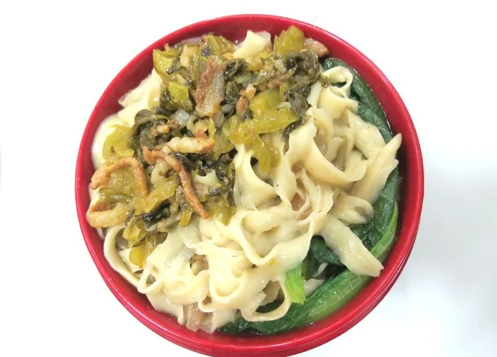 酸菜肉丝面图片