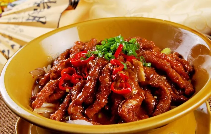 石锅虎皮凤爪图片