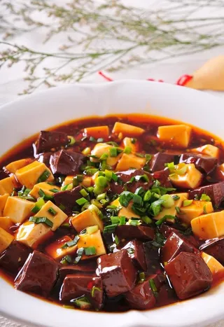 鸭血烩豆腐图片