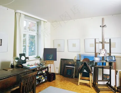 画室架子桌椅图片 画室架子桌椅图片