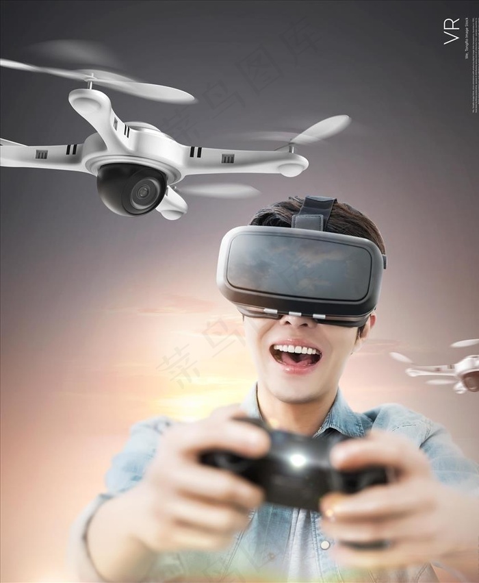 VR地产海报图片(3862X4525(DPI:300))psd模版下载