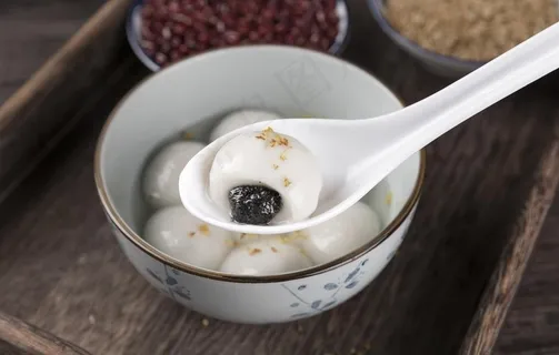 芝麻汤圆图片 芝麻汤圆图片