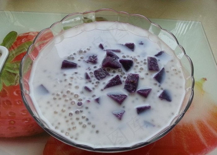 椰奶紫薯西米露图片