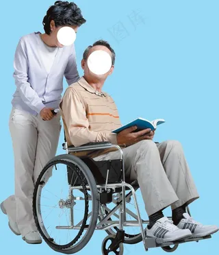 推着轮椅的老人图片